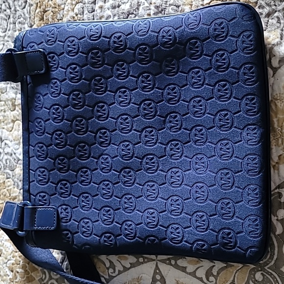 Blue Neoprene Michael Kors Crossbody - Picture 4 of 14